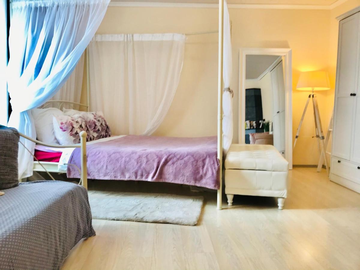 Cozy City Studio Apartment Free Parking Tallinn Extérieur photo