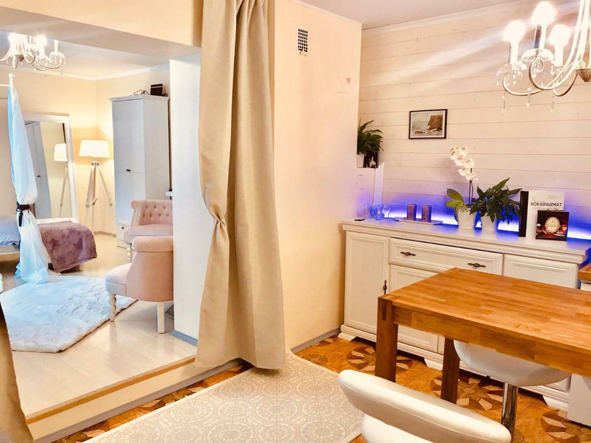 Cozy City Studio Apartment Free Parking Tallinn Extérieur photo